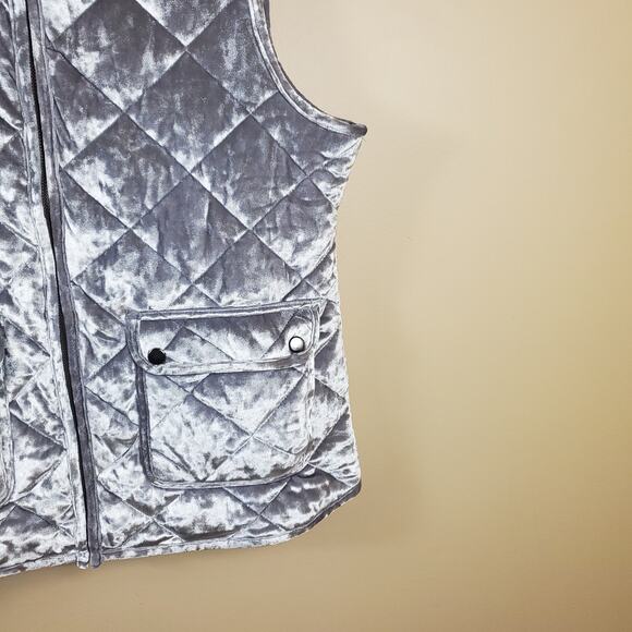 Foxcroft Lena Crushed Velvet Full Zip Vest in Slate Size M - Picture 4 of 10